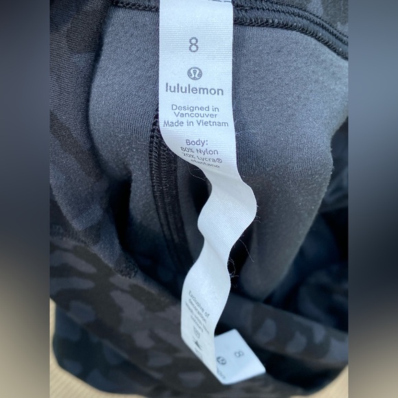 Lululemon Align Crop 21” size 8 - Picture 14 of 15